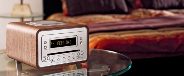 Radio og CD-afspiller med læderindtræk